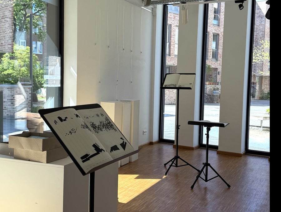 Installation and concert room for Ein Tag in 13 Sätzen
